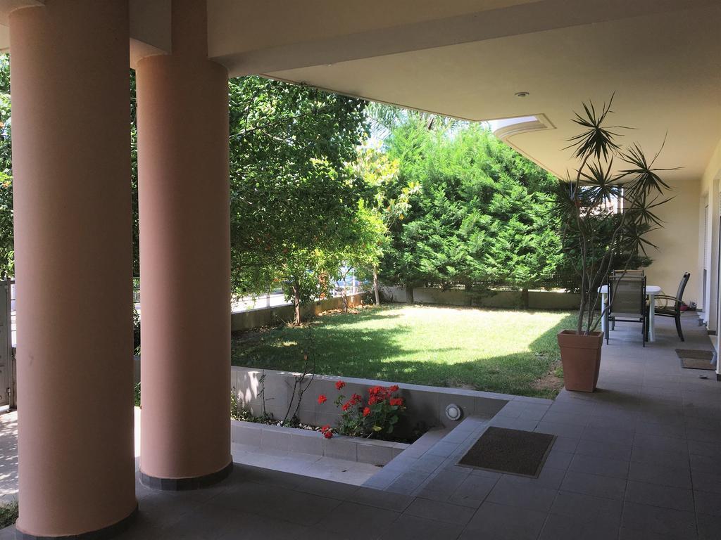 דירות קלמאטה Rose Garden מראה חיצוני תמונה